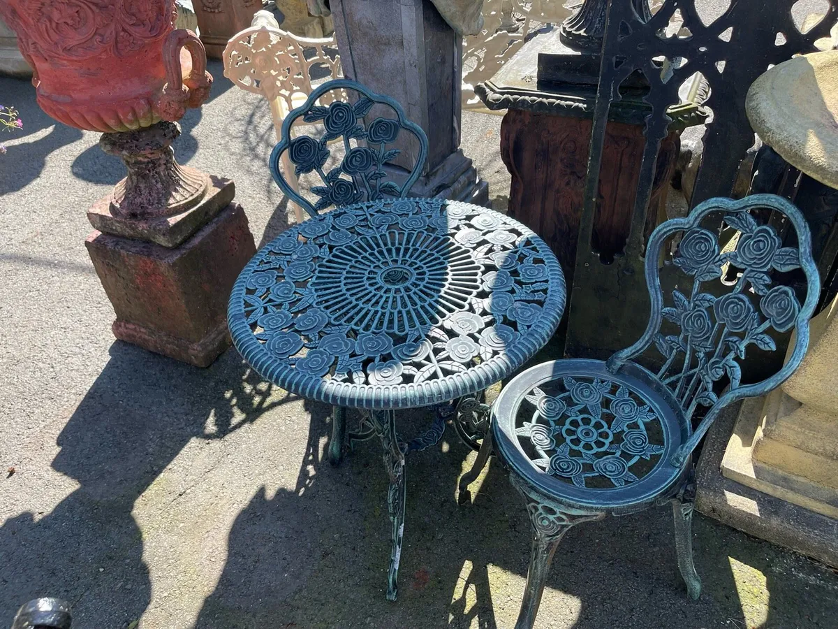Bistro garden table 2  chairs - Image 1