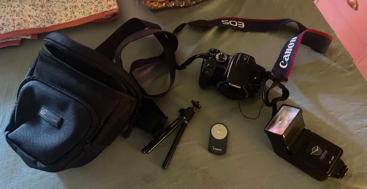 canon 400d camera bundle - Image 1