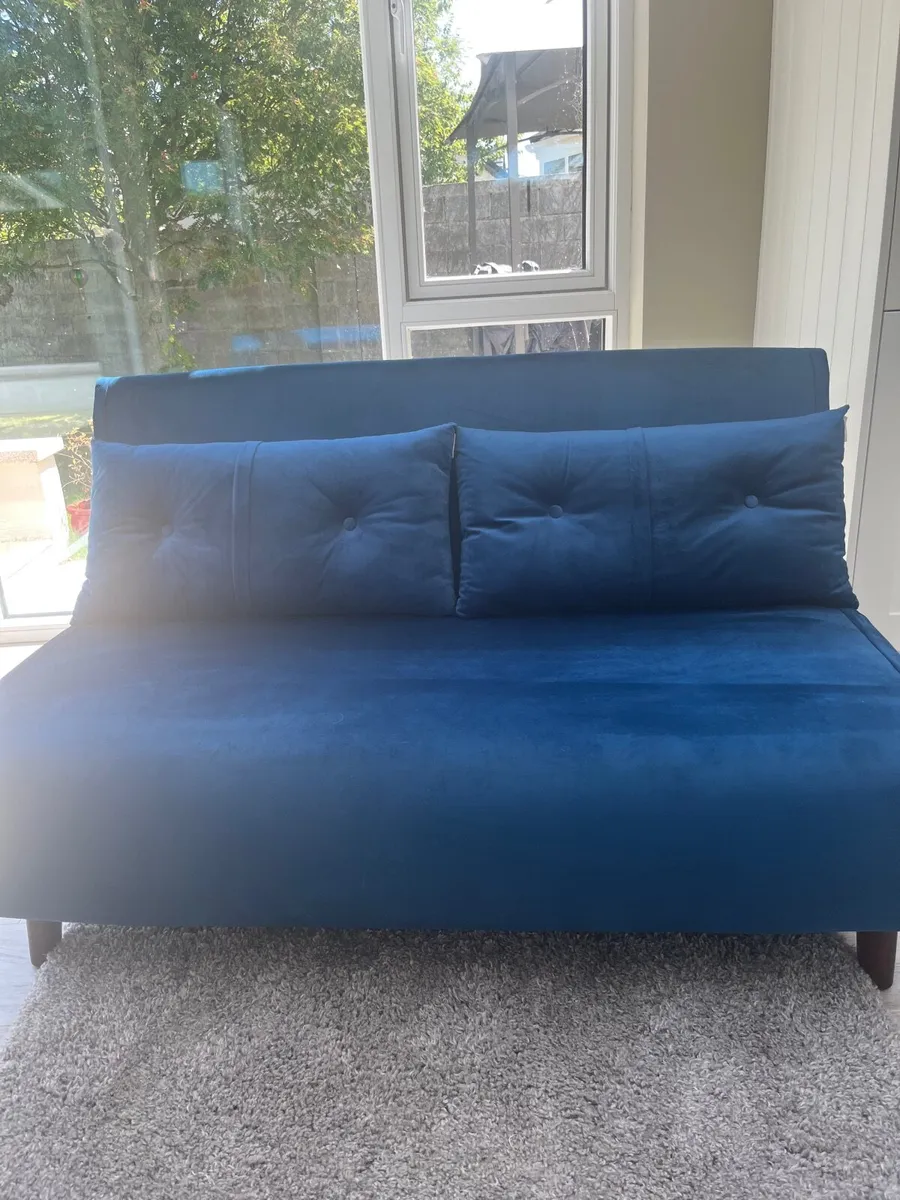Sofa bed 2 seater blue velvet - Image 1