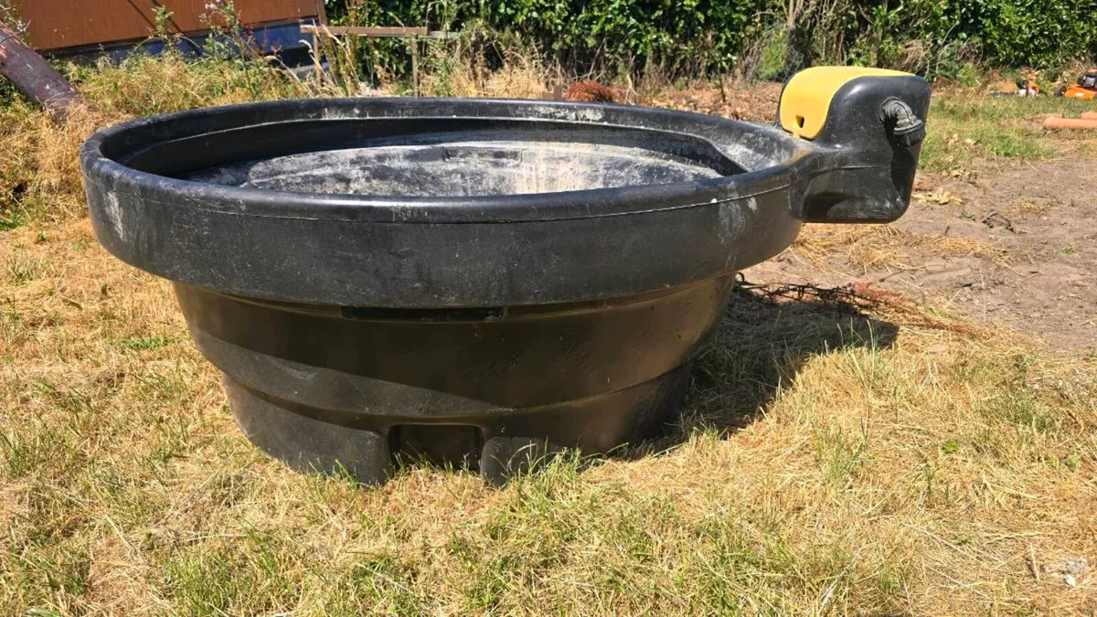 170 gallon drinking trough