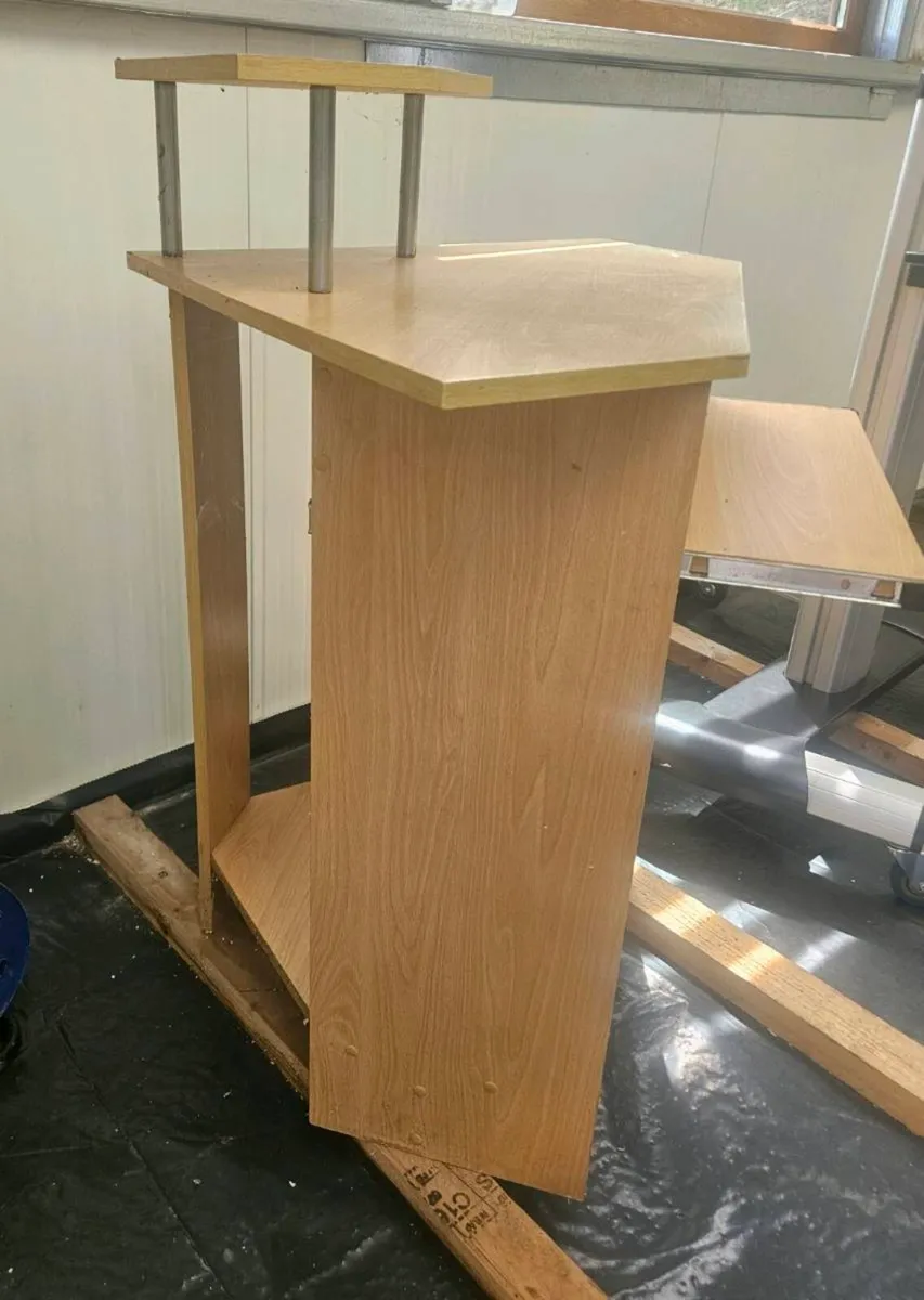 Corner computer desk - Image 2
