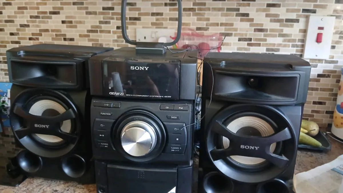 Sony music system. - Image 1