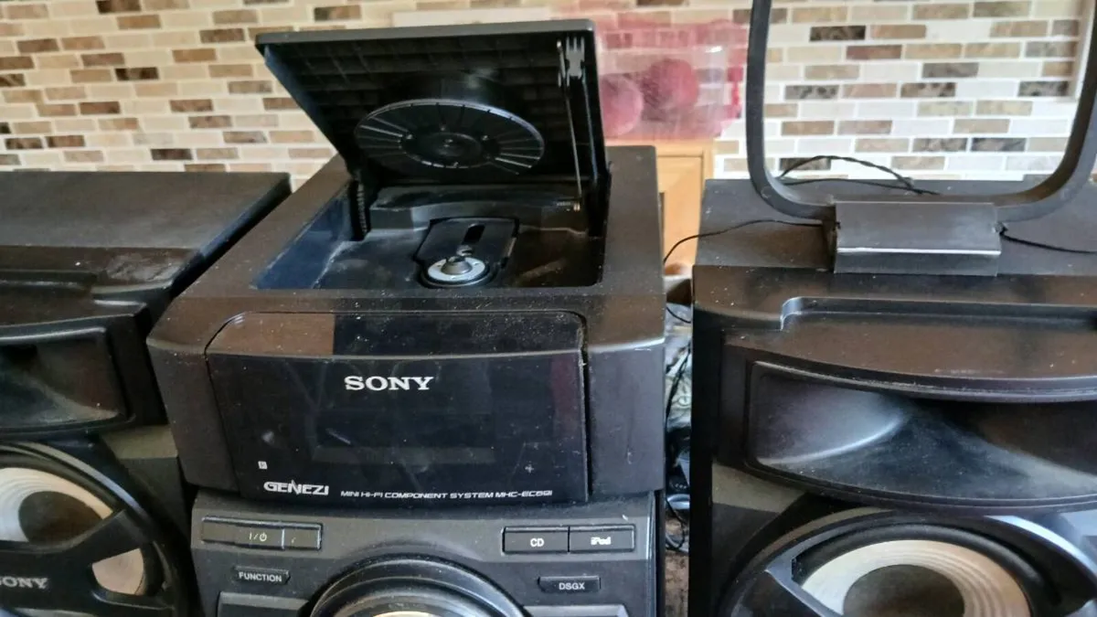 Sony music system. - Image 3