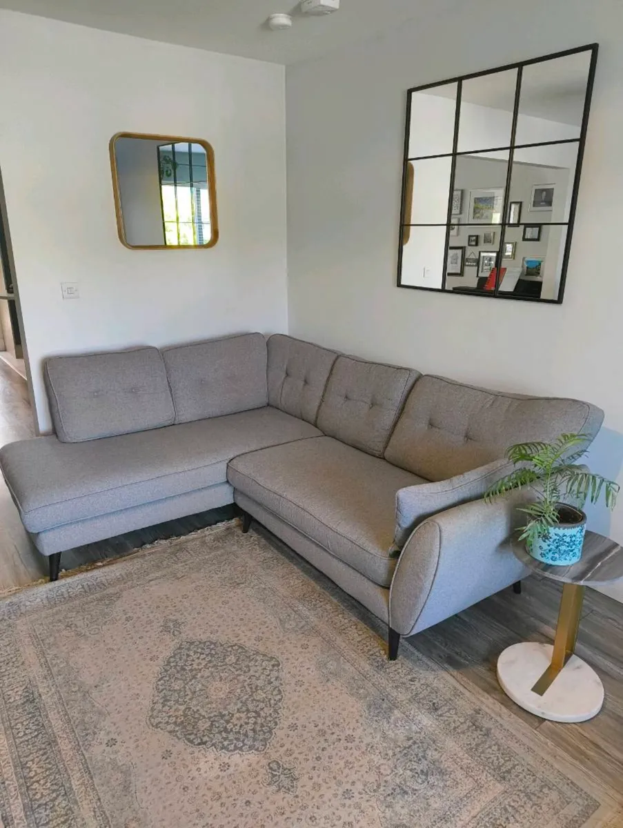 French connection sofa for sale - Image 2