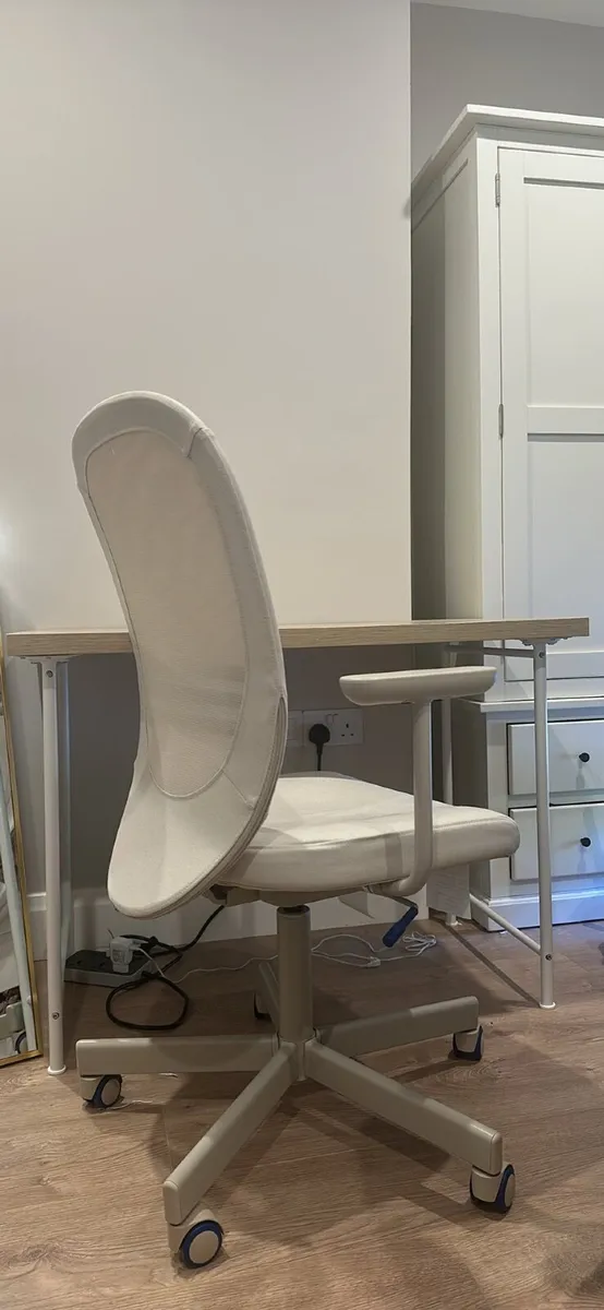 Desk/Chair Bundle - Image 1