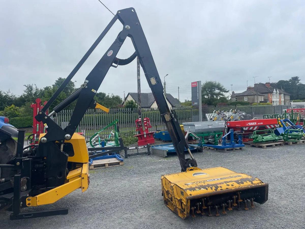McConnel PA7775T Hedgecutter C/W Twin Rotor Head - Image 4