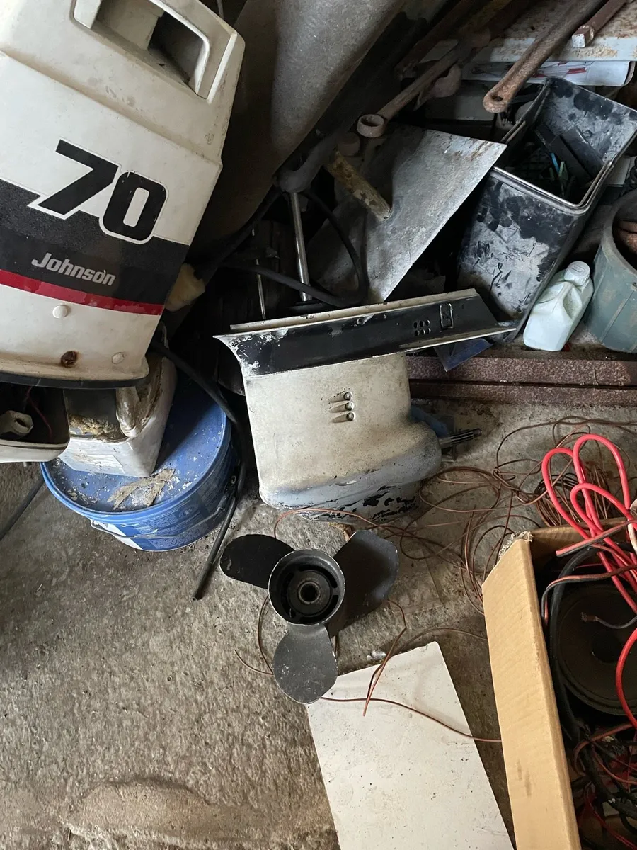 Johnson 70 parts & lower unit props fuel tank - Image 2