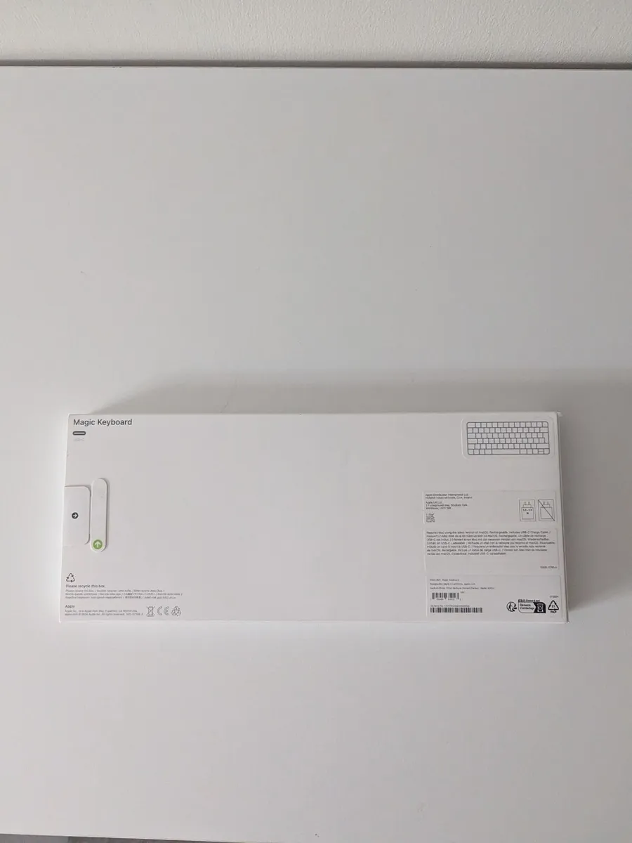 Apple Magic Keyboard and Magic Mouse - Image 3