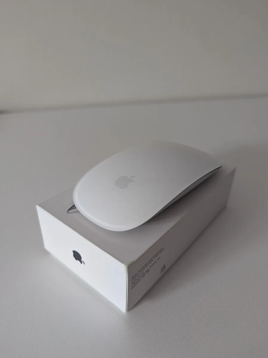 Apple Magic Keyboard and Magic Mouse - Image 4