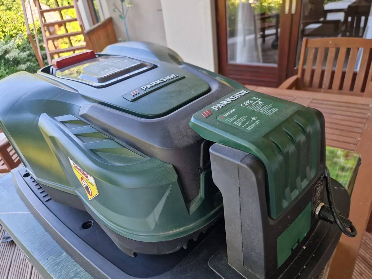 Lawnmower Robotic - Image 1