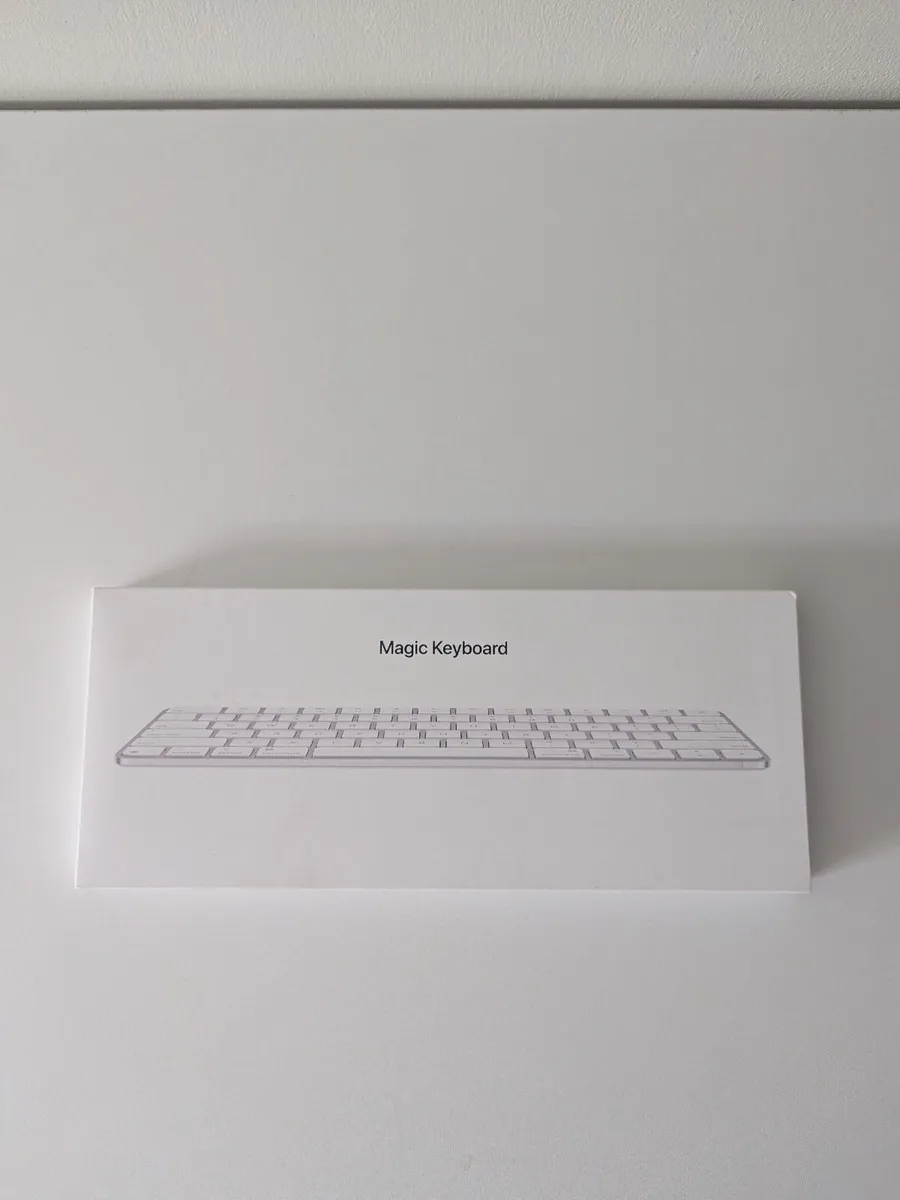 Apple Magic Keyboard and Magic Mouse - Image 2