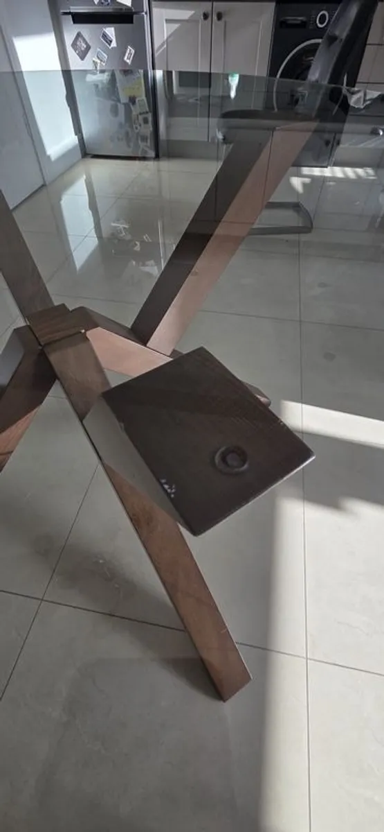 Glass - Image 3
