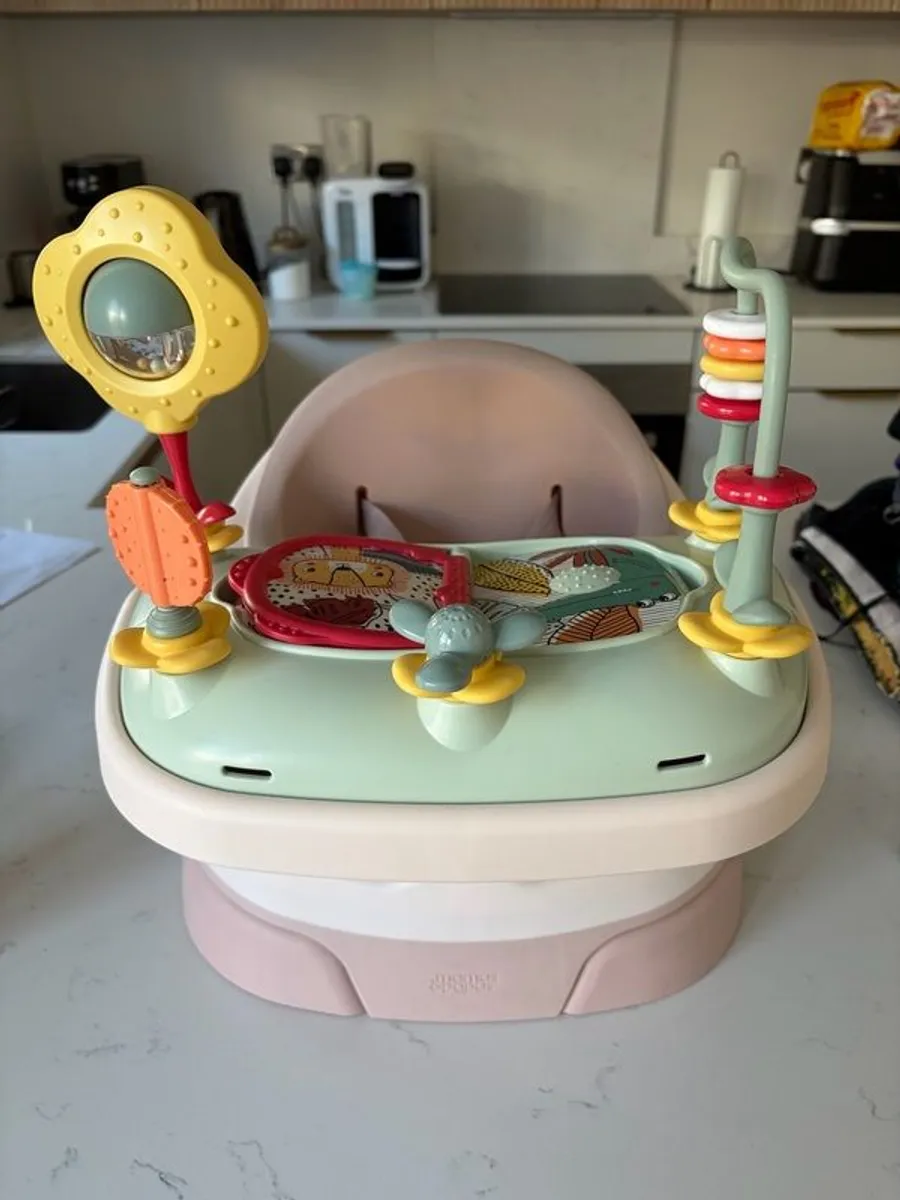 mamas and papas floor seat - Image 1
