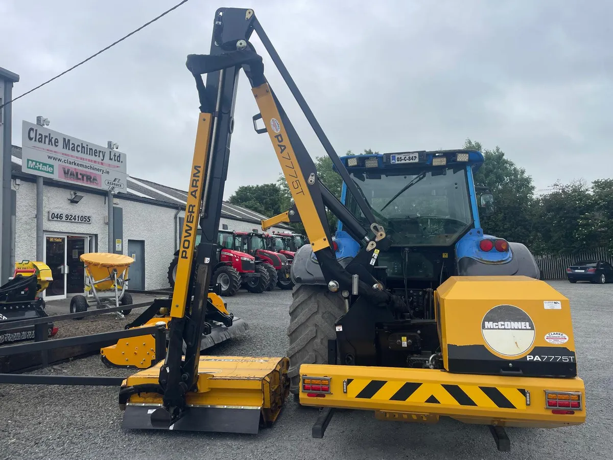 McConnel PA7775T Hedgecutter C/W Twin Rotor Head - Image 1