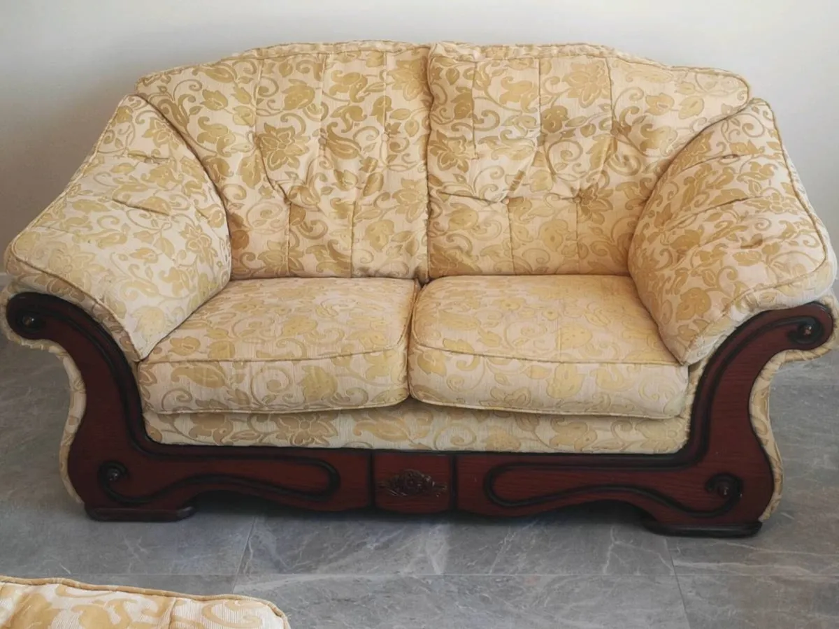 Suite of furniture - Image 2