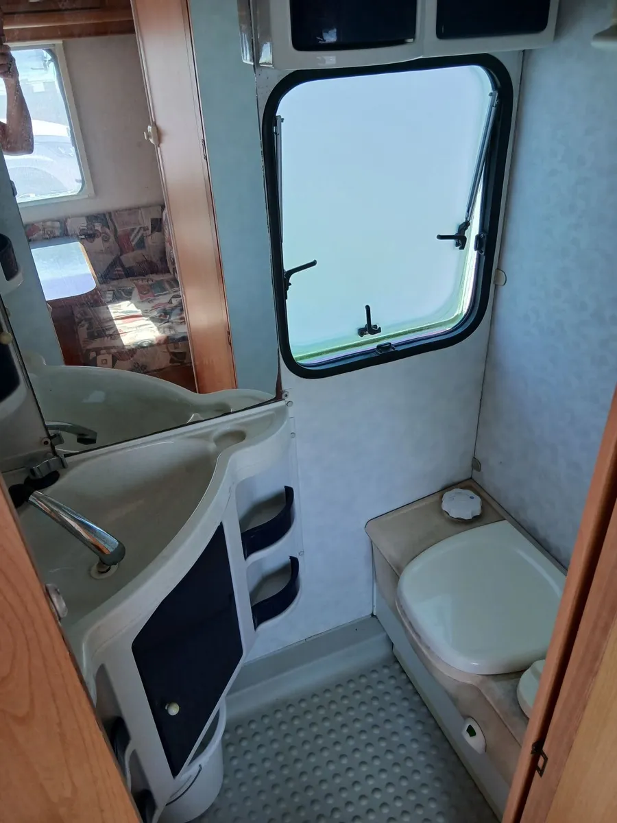 Caravan - Image 4