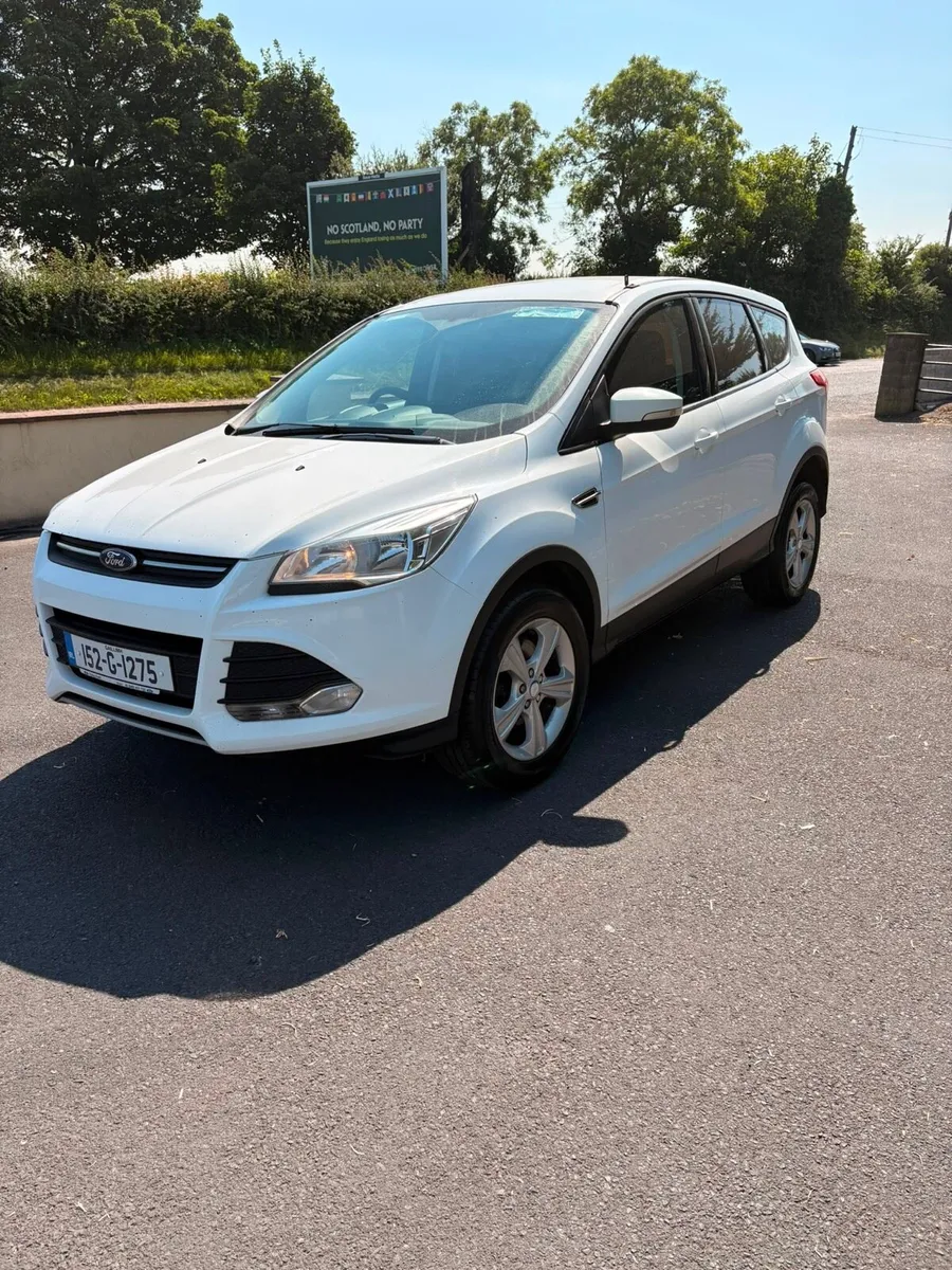 2015 ford kuga 4X4 doe 11/26 tax 7/26 - Image 2