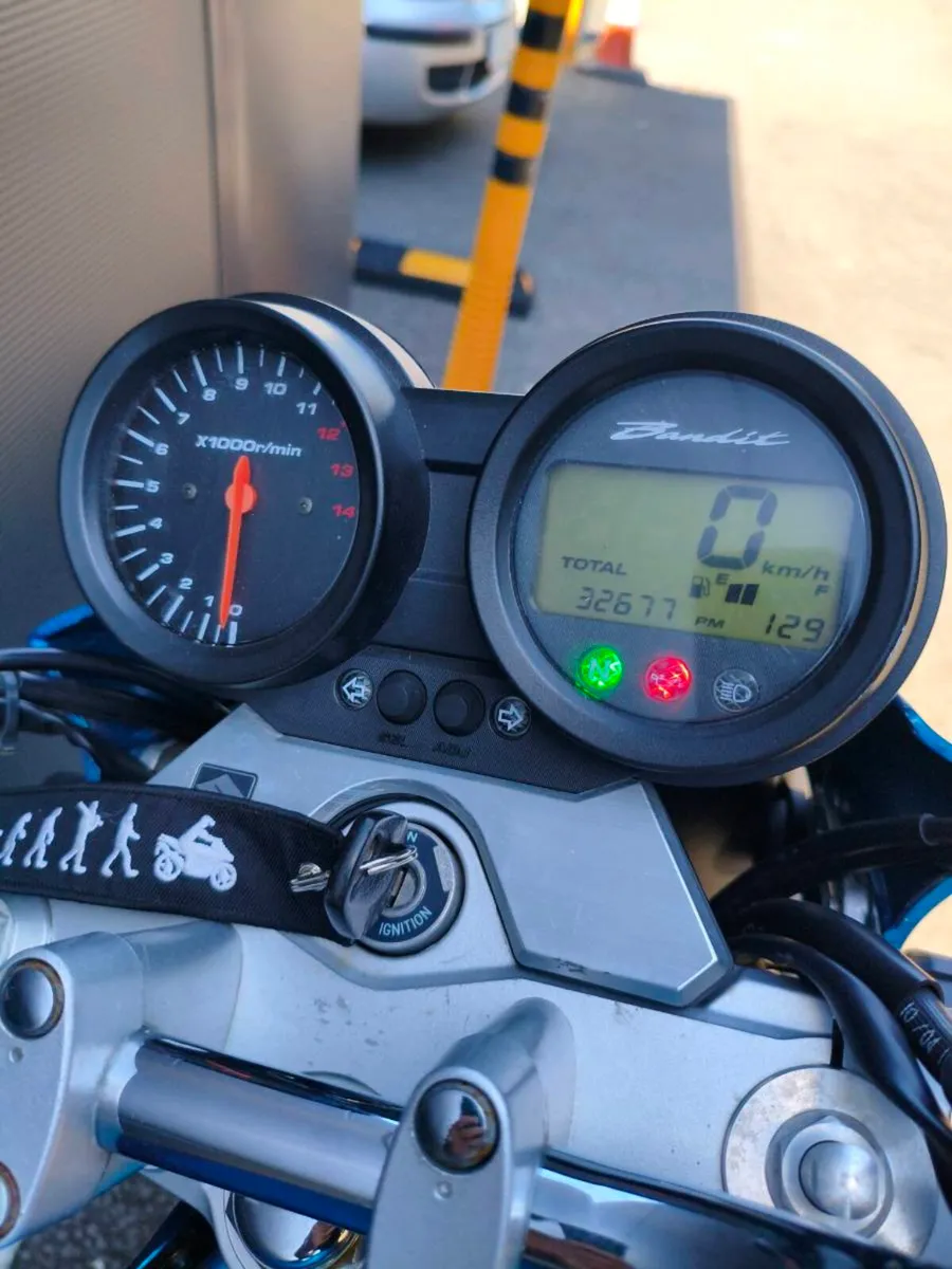 Suzuki Bandit 650 2005 - Image 4