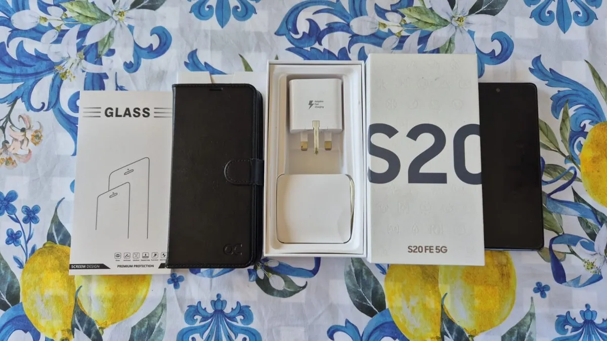 Samsung S10+, S20 FE 5G & Xiaomi 11T Pro – Boxed - Image 4