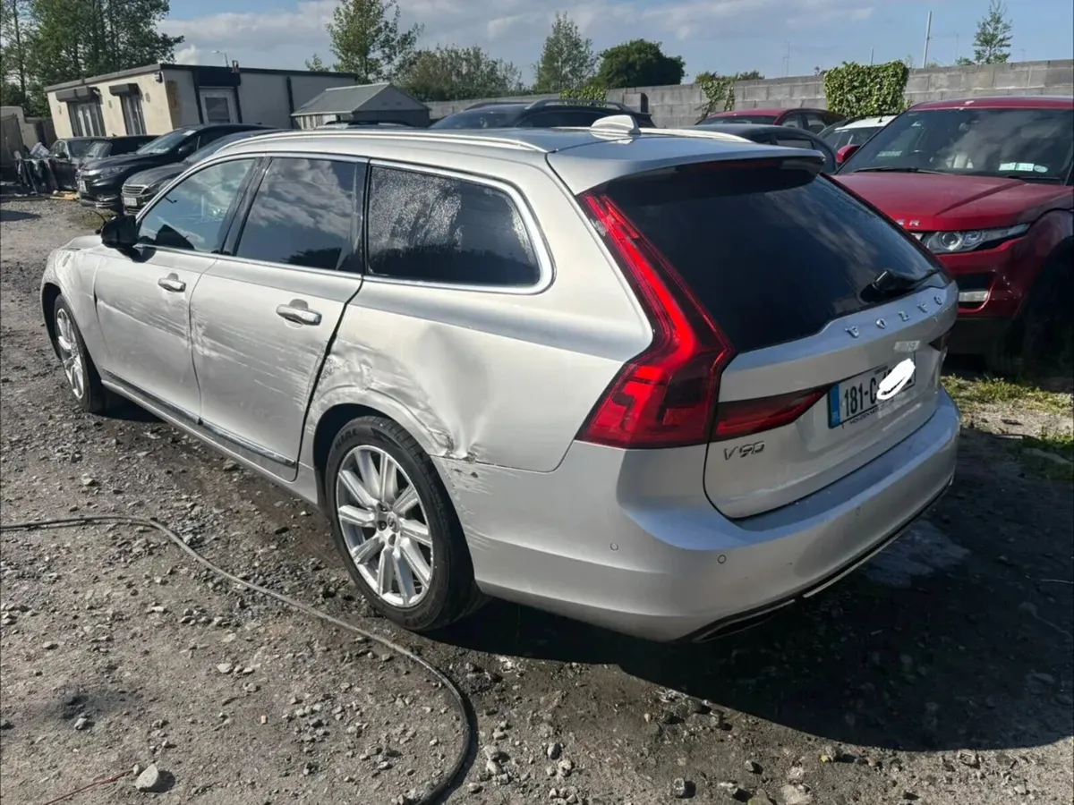 2018 Volvo V90 2.0 Diesel Automatic driving - Image 4