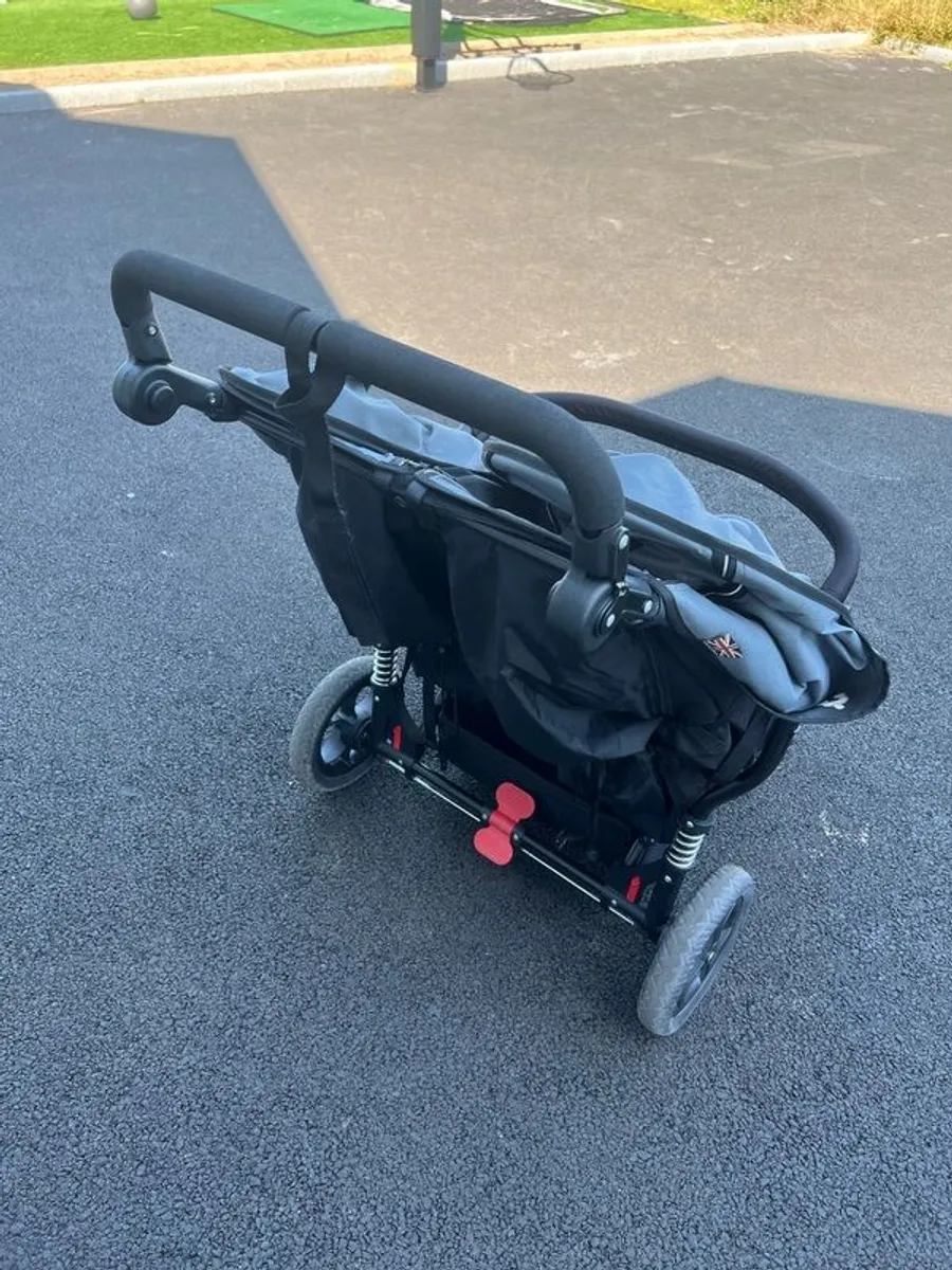 Out n About Nipper Double V4 Excellent Condition - Image 4