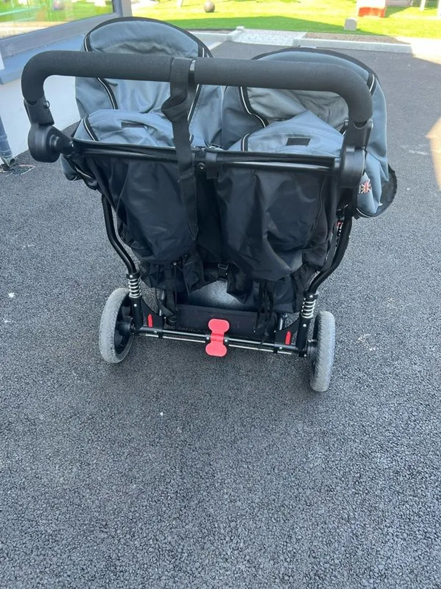 Out n About Nipper Double V4 Excellent Condition - Image 3