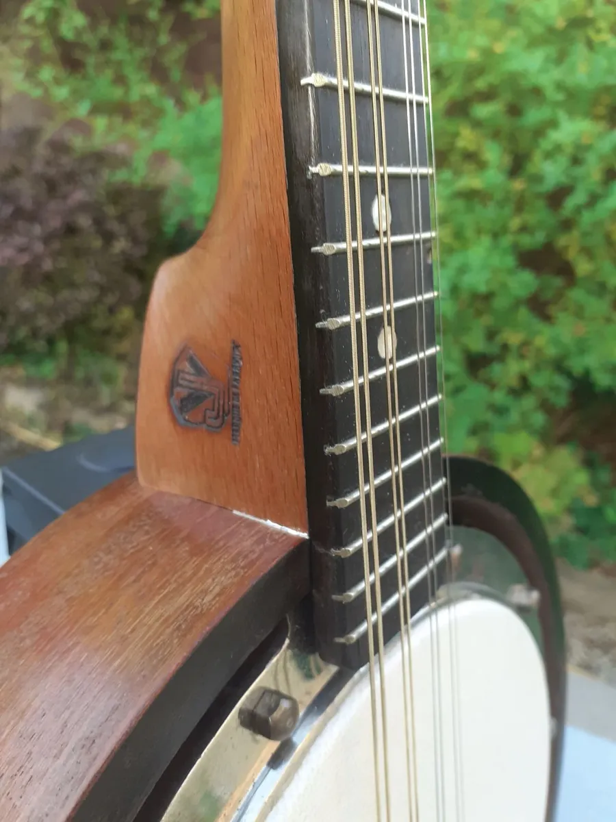 Banjo Mandolin - Image 2