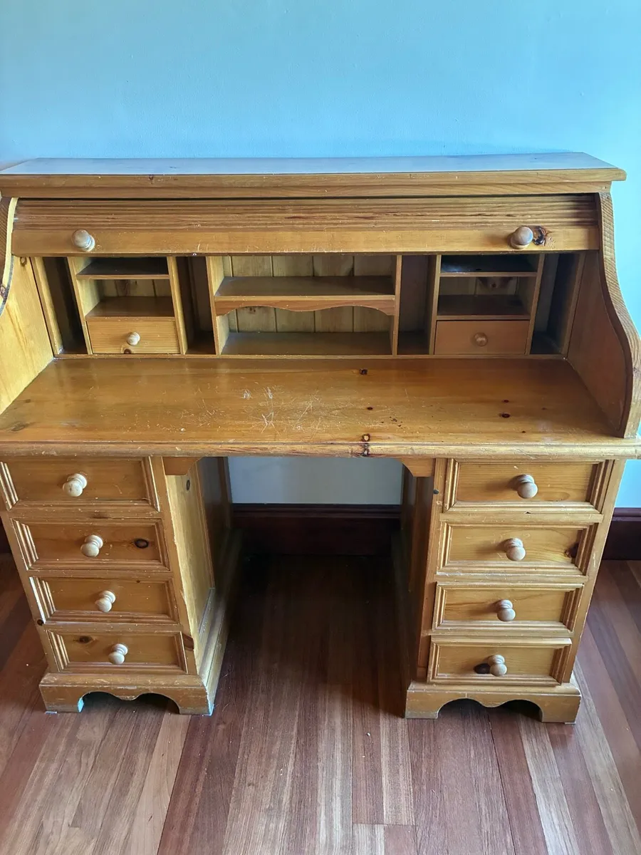 Solid pine Roll Top Bureau - Image 2