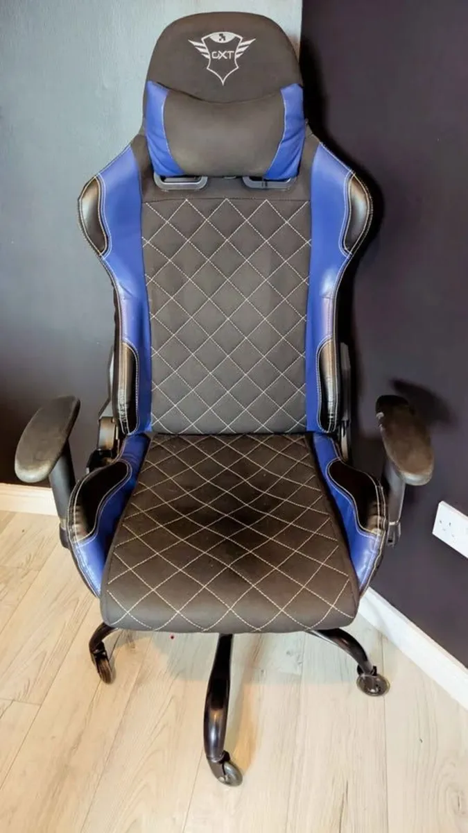Trust GXT 707B Resto Gaming Chair | Blue - Image 1