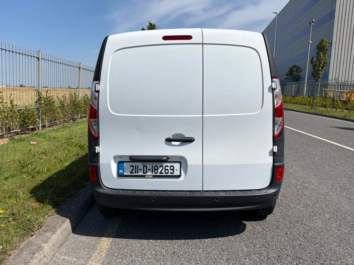 2021 RENAULT KANGOO LWB LOW KMS - Image 4