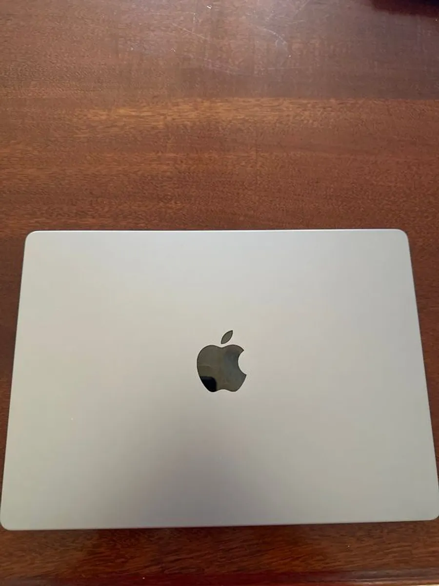 MacBook Pro 14 inch - Image 1