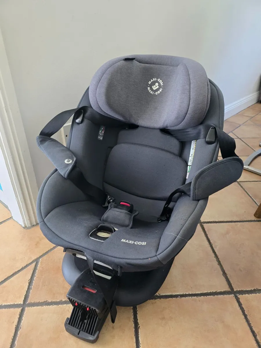 Maxi-Cosi Mica 360 Pro i-Size 360° Car Seat - Image 1