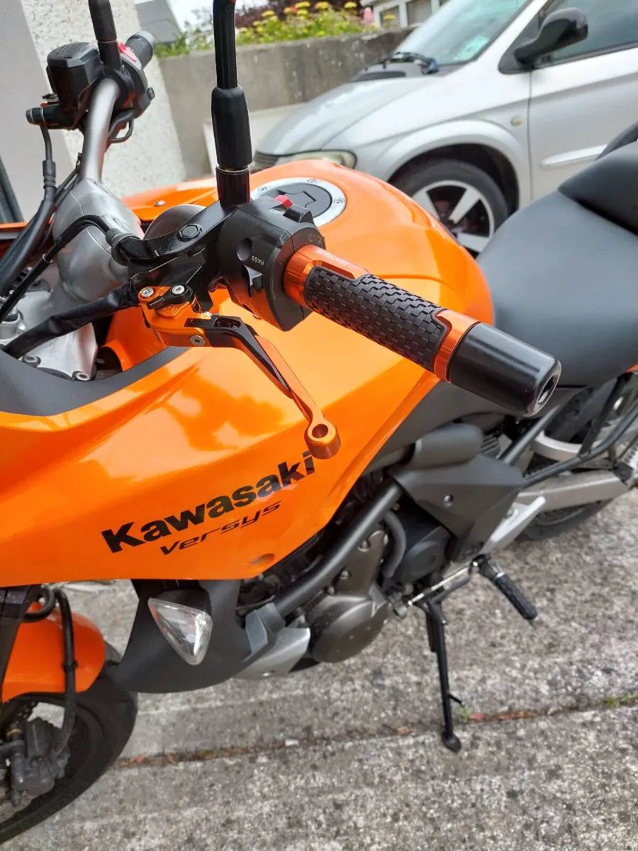 Motorcycle kawasaki versys 650 2009 - Image 2