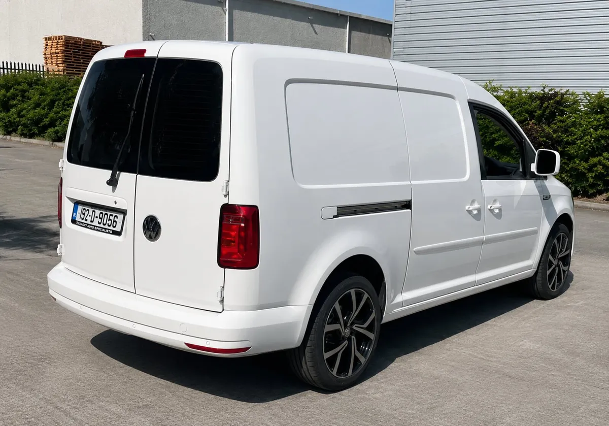 192 Volkswagen Caddy Maxi 102Bhp - Image 4