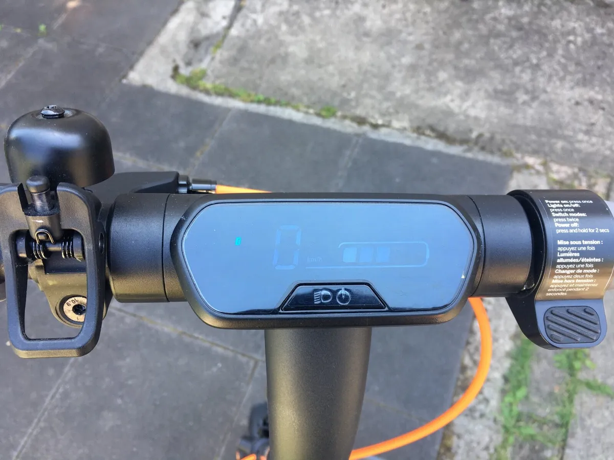Electric scooter - Image 2