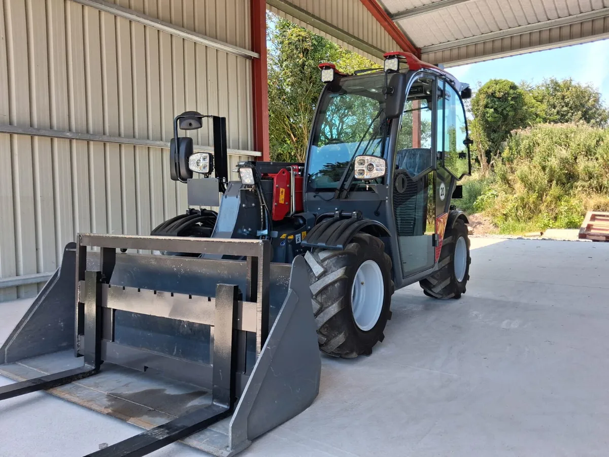 NEW HPS 4512T Telescopic Loader BUY OR HIRE - Image 2