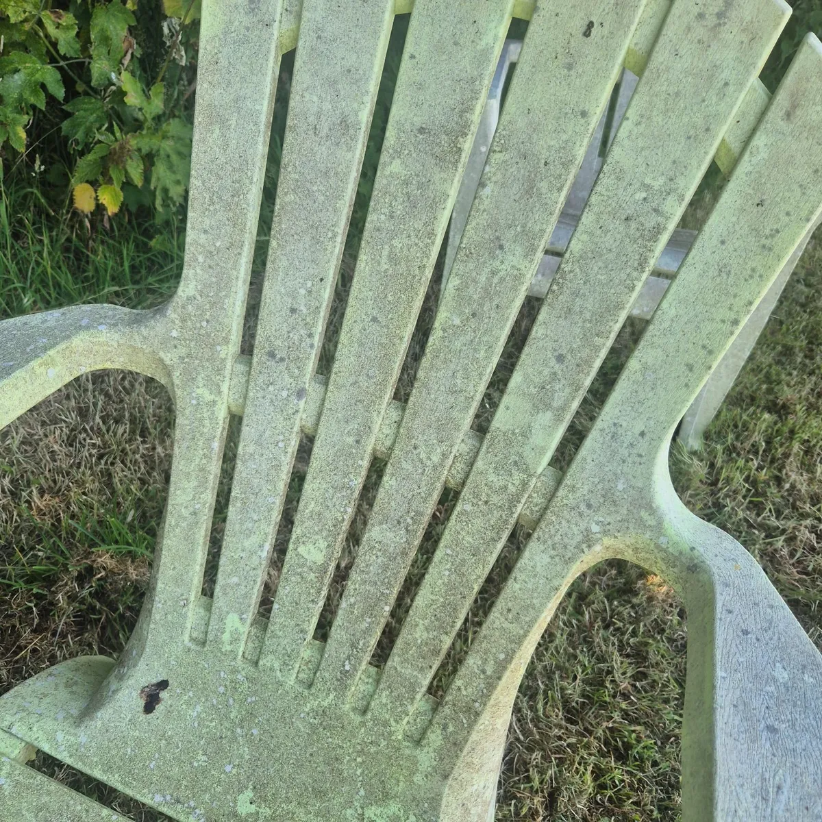 Free old garden chairs - Image 4