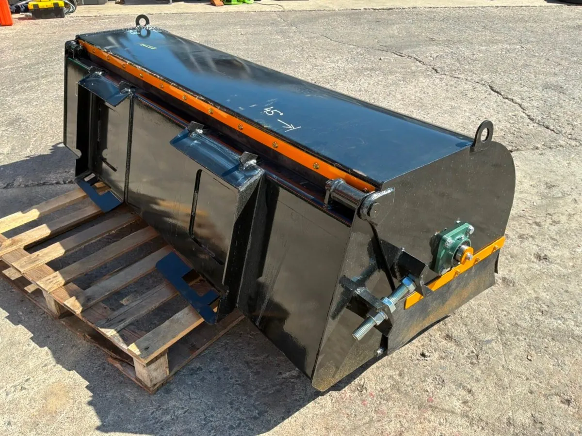 Unused 72" Skid steer road sweeper / collector box - Image 4