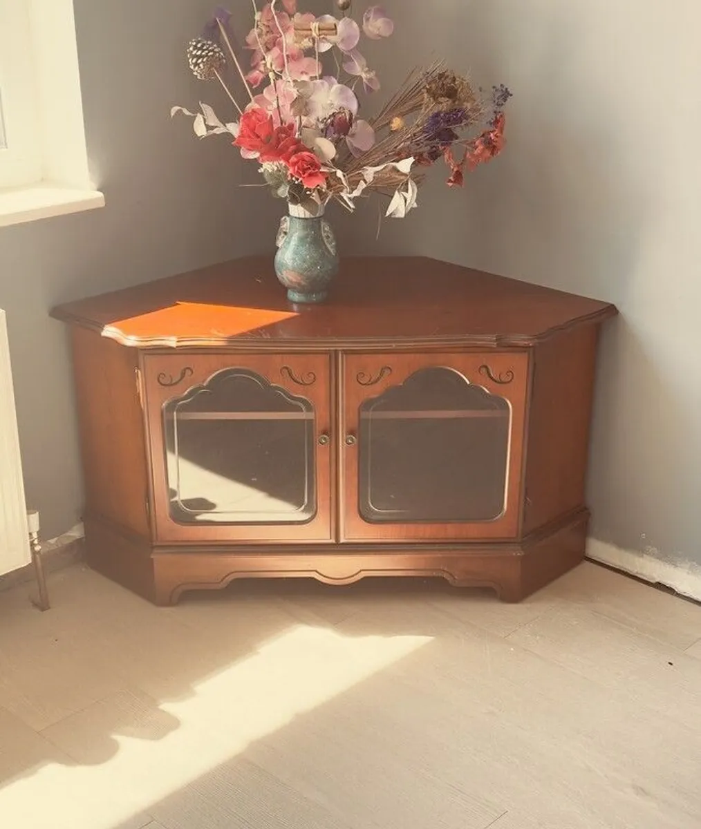 TV Corner Unit - Rossmore - Image 1