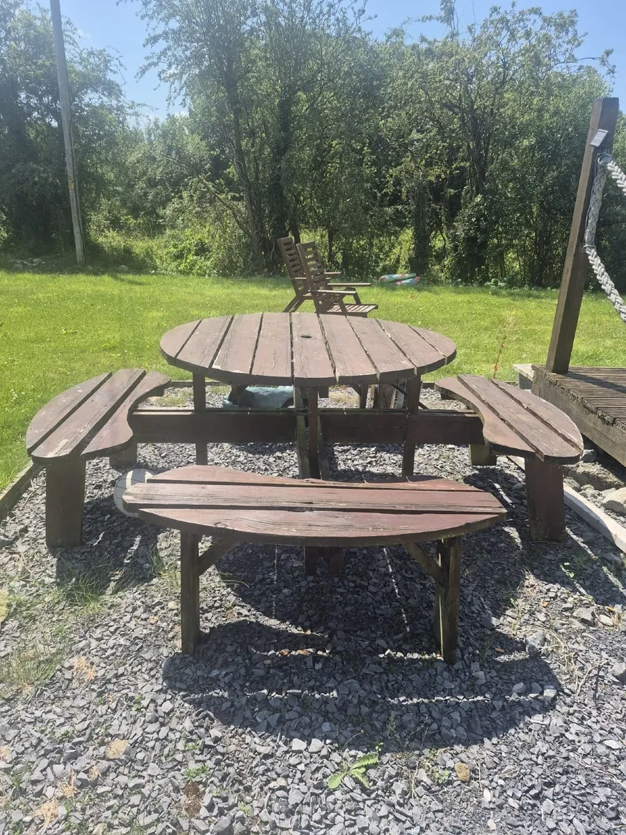 Round garden table and bench - seats 8 - Image 2