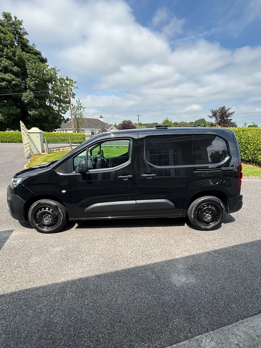 2021 citroen berlingo 1.5 diesel - Image 4