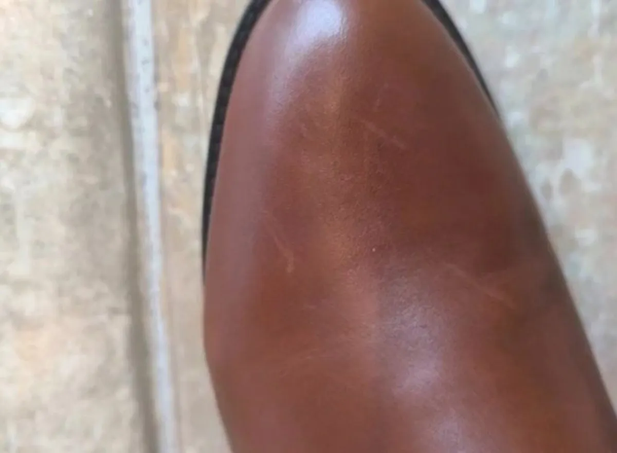 Geox leather stylish brand new boots - Image 3