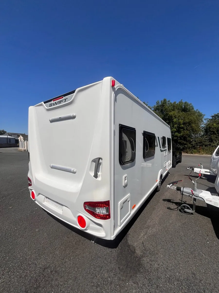 Swift sprite 4 berth island bed end washroom - Image 3