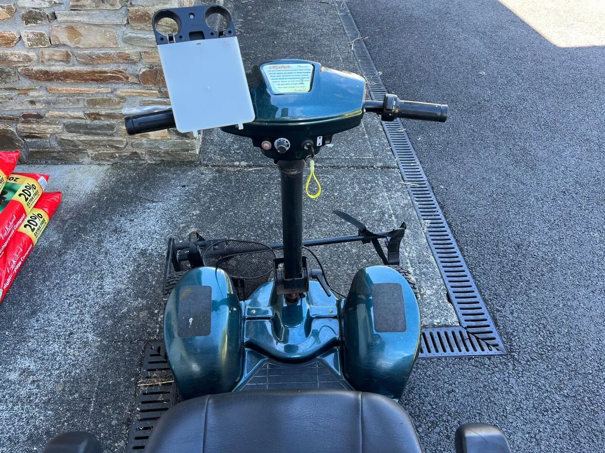Mobility scooter / golf buggy - Image 1