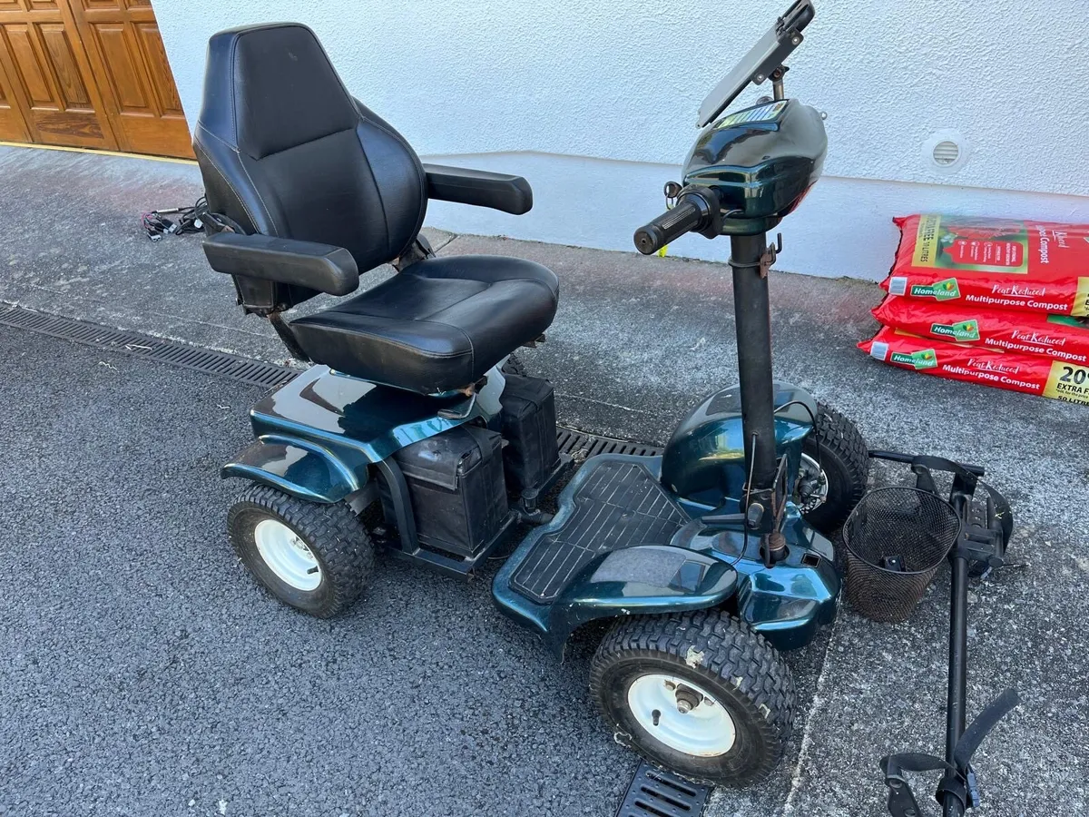 Mobility scooter / golf buggy - Image 4