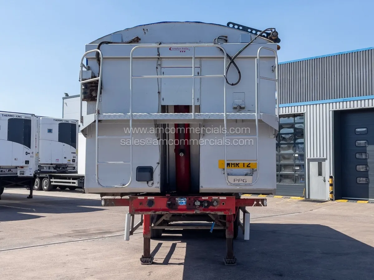 2012 WEIGHTLIFTER BULK TIPPING TRI AXLE TRAILER - Image 2