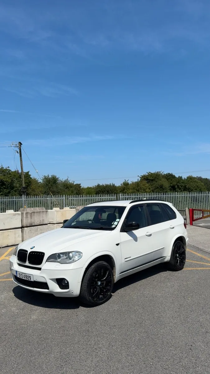 BMW E70 X5 CrewCab - Image 2
