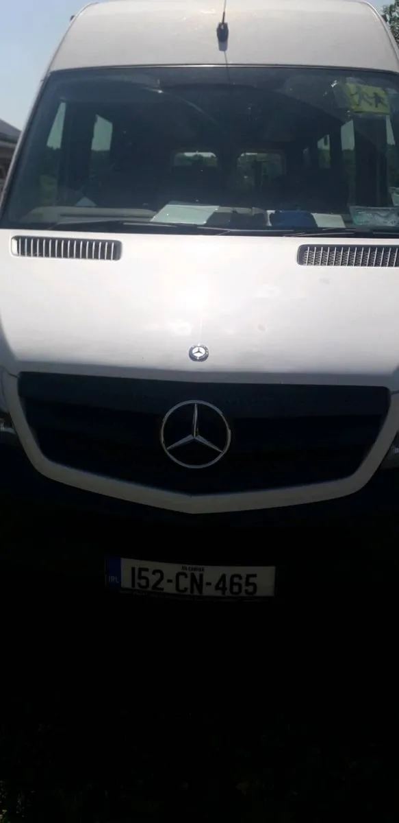 Minibus - Image 1