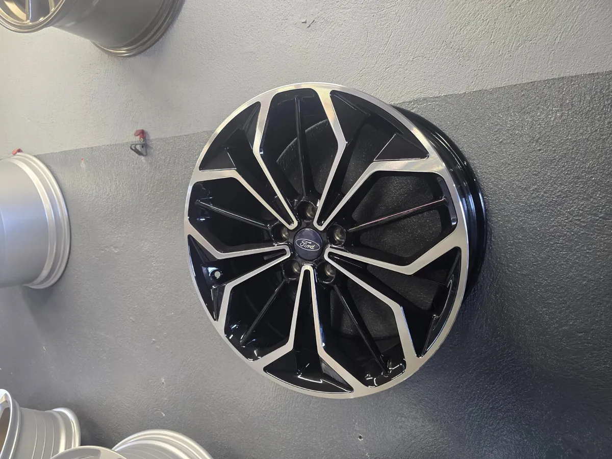 **Special** 18" Ford Focus ST4 Style Alloys