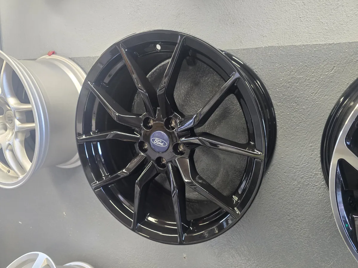 **Special** 18" Ford Focus RS Style Alloys